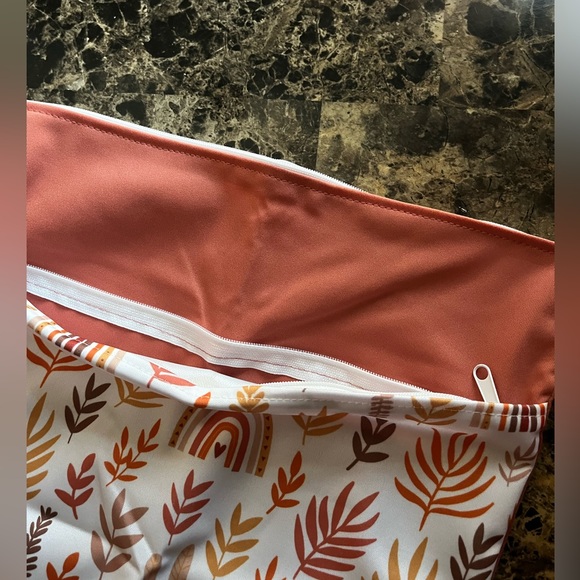 NWT NIB Cute Floral Printed Tote Bag With 2 Zippered Pockets - Picture 9 of 16